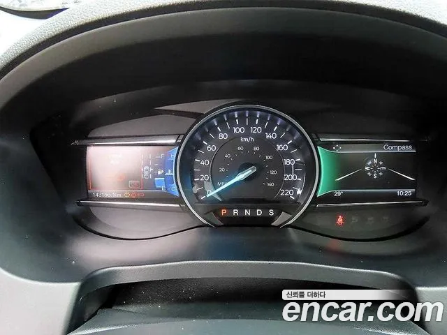 Ford Explorer 2017 thumb 3