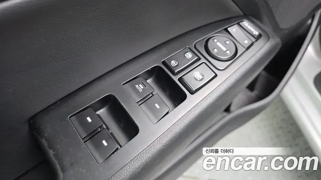 Hyundai Avante 2016 thumb 3