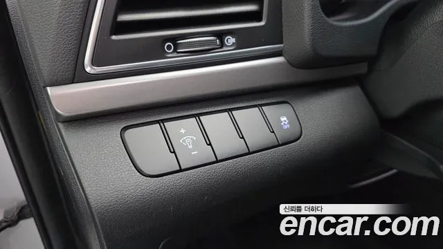 Hyundai Avante 2016 thumb 8