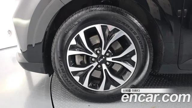 Kia Carnival 2023 thumb 6