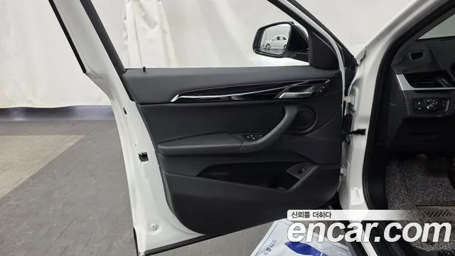 BMW X2 2022 thumb 10