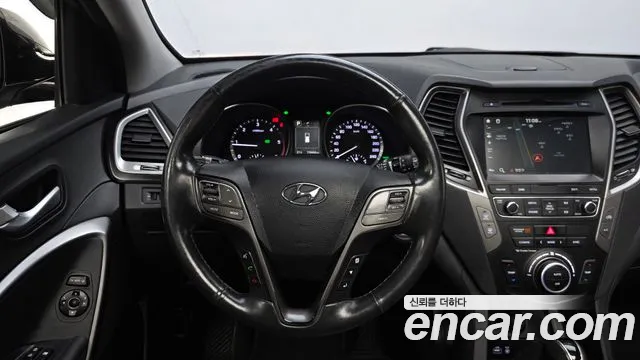 Hyundai Santafe 2016 thumb 9