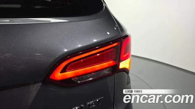Hyundai Santafe 2016 thumb 7