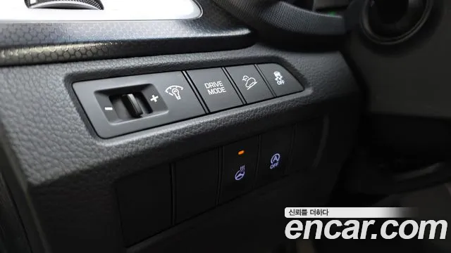 Hyundai Santafe 2016 thumb 10