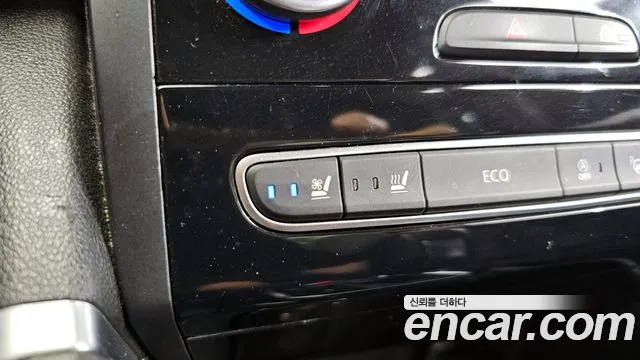 Renault QM6 2016 thumb 2