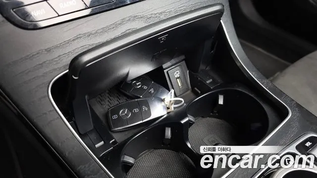 Mercedes-Benz C-Class 2021 thumb 7