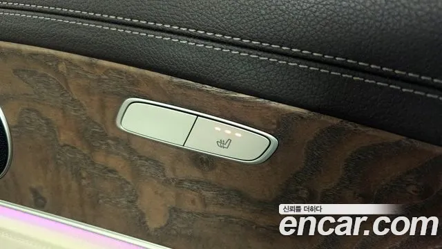 Mercedes-Benz E-Class 2016 thumb 2