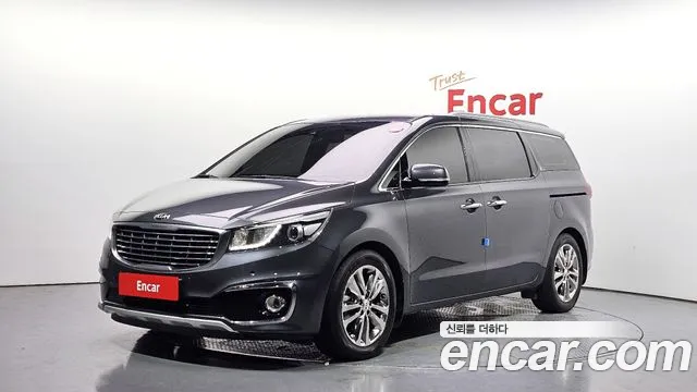 Kia Carnival 2017 thumb 10