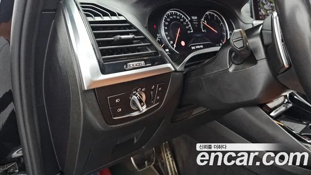 BMW X3 2019 thumb 4