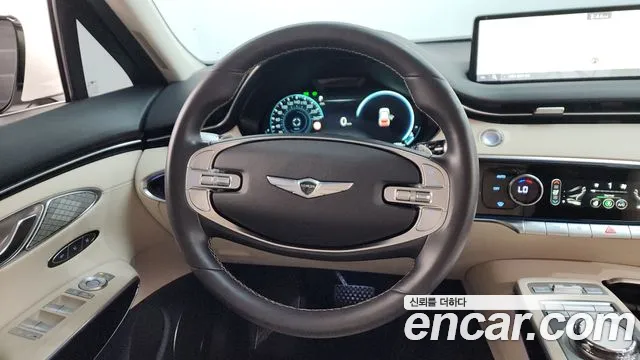Genesis GV70 2023 thumb 4