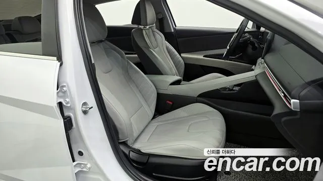 Hyundai Elantra 2021 thumb 8