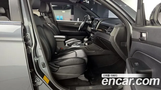 KGM Rexton Sports 2021 thumb 9