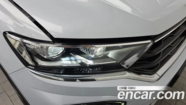 Volkswagen T-Roc 2021 thumb 9