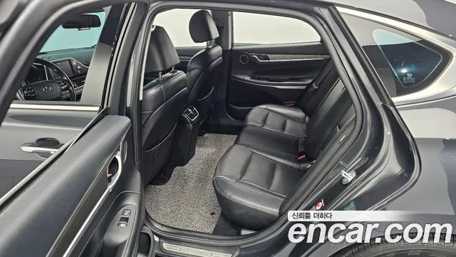Hyundai Grandeur 2018 thumb 10