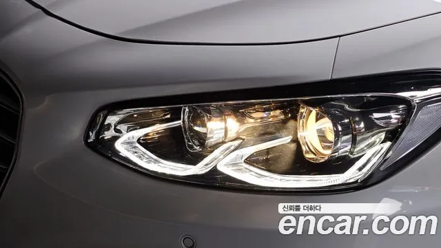 Hyundai Grandeur 2017 thumb 3