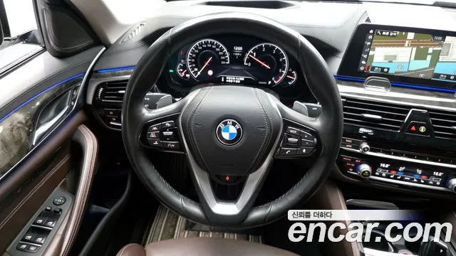 BMW 5 серии 2018 thumb 5