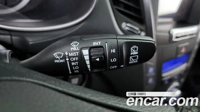 Hyundai Санта Фе 2013 thumb 7