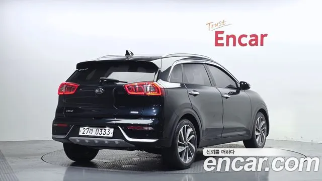 Kia Niro 2016 thumb 6
