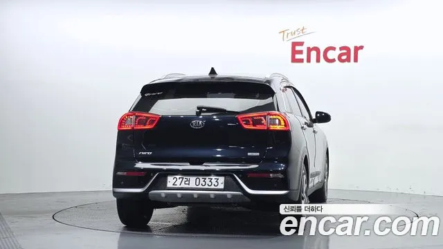 Kia Niro 2016 thumb 9