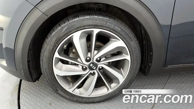 Kia Niro 2016 thumb 10