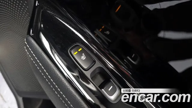 Kia Niro 2016 thumb 12