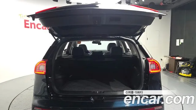 Kia Niro 2016 thumb 7