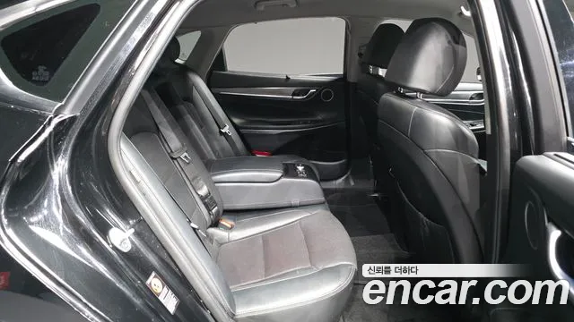 Hyundai Grandeur 2017 thumb 2