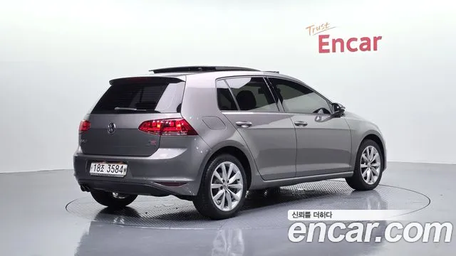 Volkswagen Golf Sportsvan 2014 thumb 11