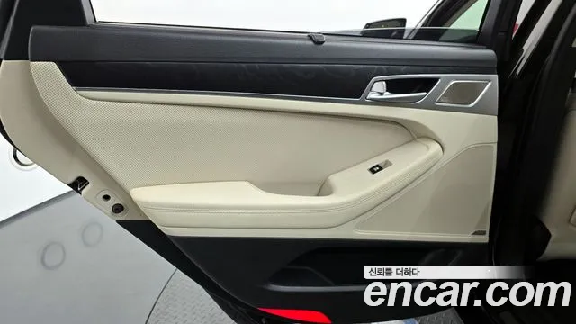 Genesis G80 2018 thumb 4