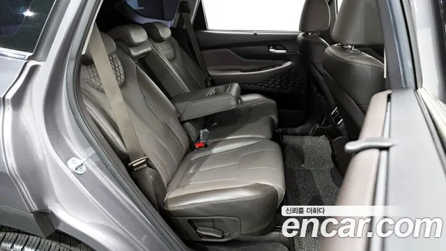 Hyundai Santa Fe 2018 thumb 2