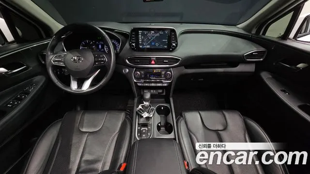 Hyundai Santa Fe 2018 thumb 4