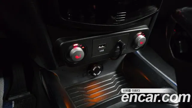 KGM Tivoli Air 2018 thumb 11