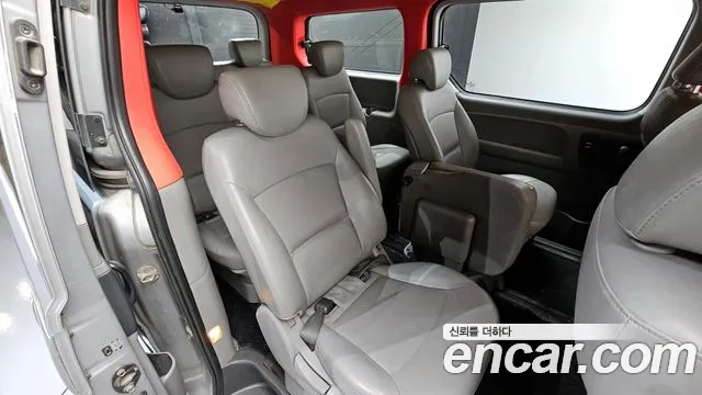 Hyundai Staria 2014 thumb 6