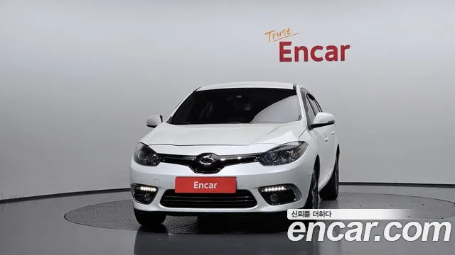 Renault SM3 2015 thumb 3