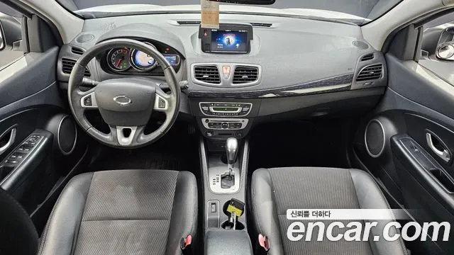 Renault SM3 2015 thumb 6