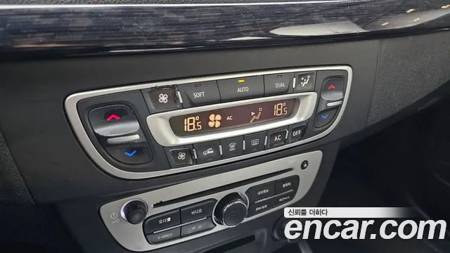 Renault SM3 2015 thumb 2