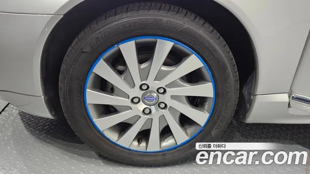 Volvo S80 2012 thumb 11