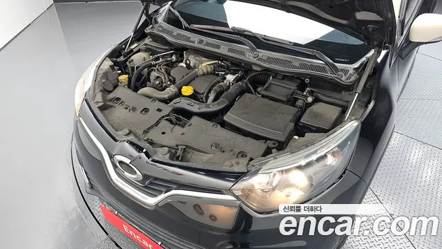 Renault QM3 2014 thumb 9