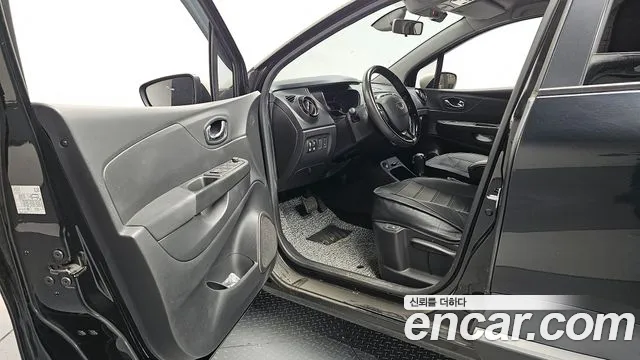 Renault QM3 2014 thumb 6