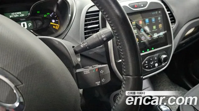 Renault QM3 2014 thumb 8