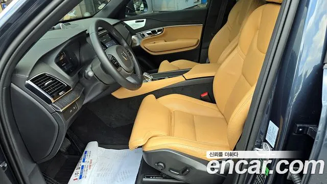 Volvo XC90 2024 thumb 6