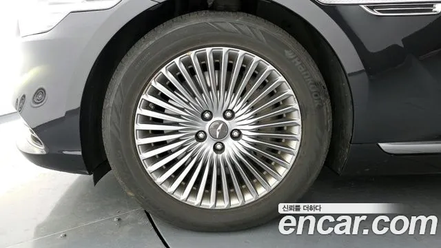 Genesis G90 2019 thumb 6