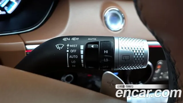 Genesis GV70 2021 thumb 10