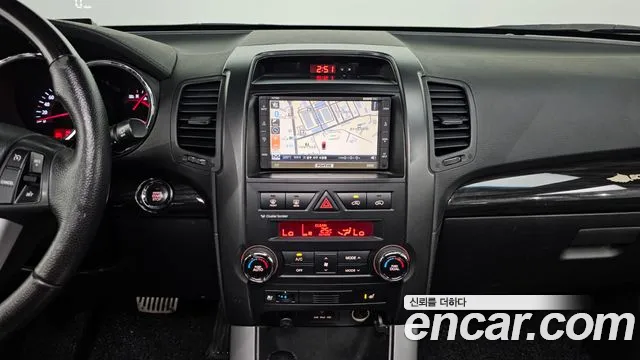 Kia Sorento 2010 thumb 6