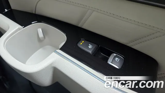 Kia Sorento 2023 thumb 5