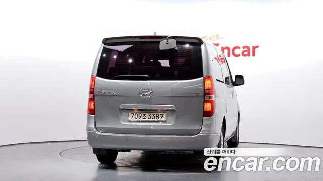 Hyundai Staria 2017 thumb 10