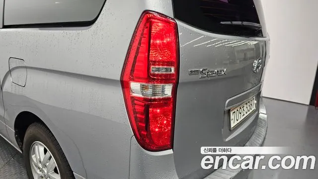 Hyundai Staria 2017 thumb 12