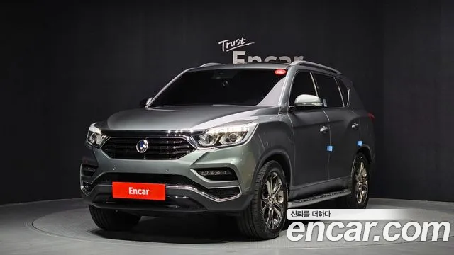 KGM Rexton 2017 thumb 2