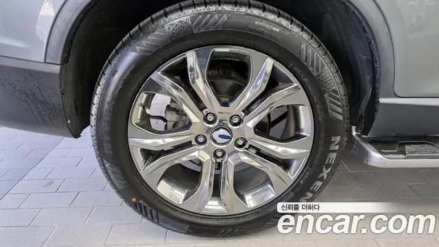 KGM Rexton 2017 thumb 5
