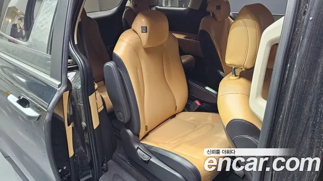 Kia Carnival 2022 thumb 11